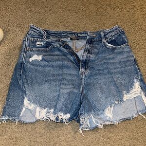 American Eagle brand women’s jean shorts. Sz 8